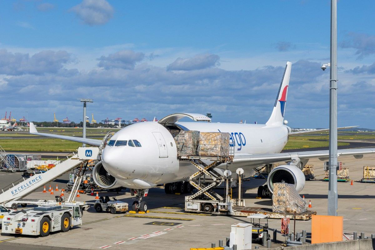 Cold Chain Logistics in Air Cargo: Preserving Temperature-Sensitive Goods